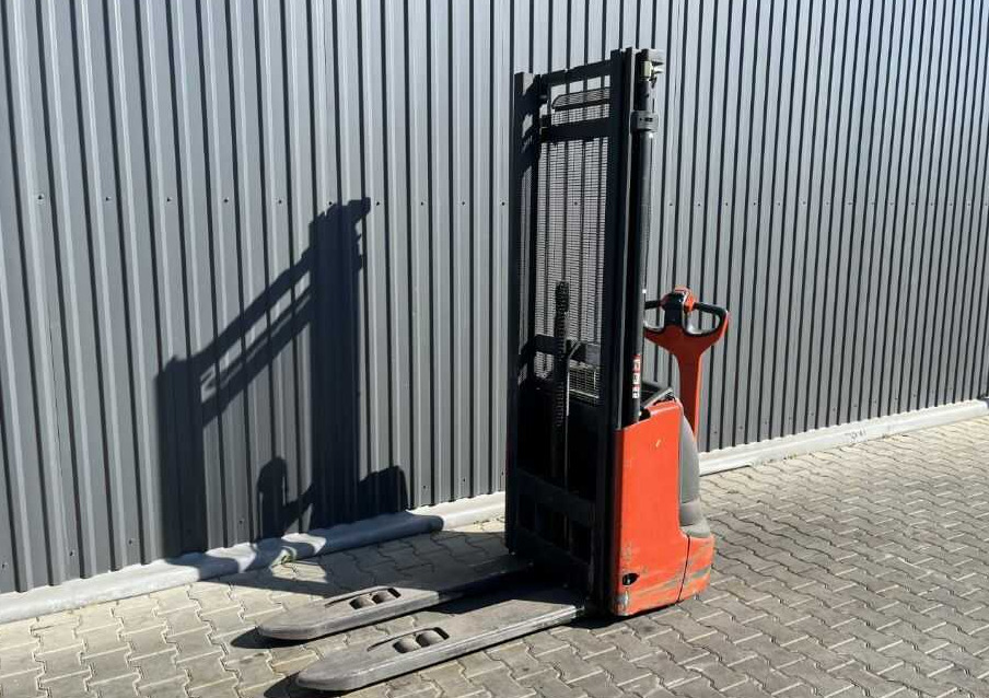 Linde L12 - Apilador: foto 1 Linde L12 - Apilador: foto 1