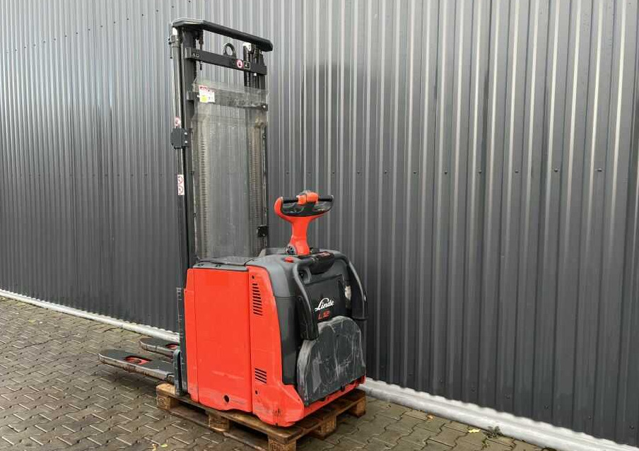 Linde L12AP - Apilador: foto 3 Linde L12AP - Apilador: foto 3