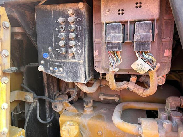 Excavadora Caterpillar 973C -: foto 14