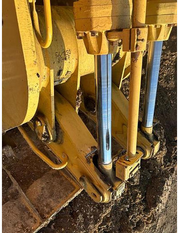 Excavadora Caterpillar 973C -: foto 13