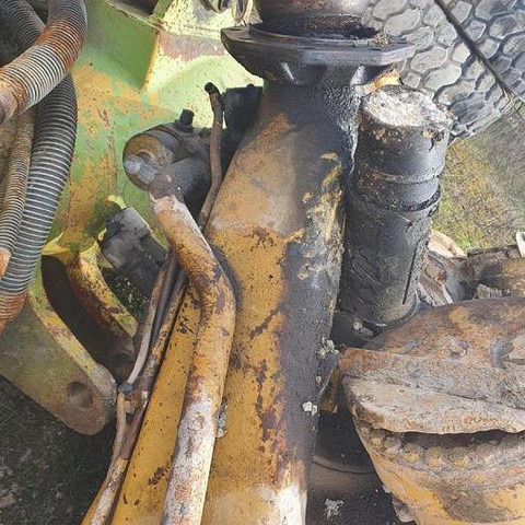 Caterpillar HG/08 VERRIN BENNE 769C 769D 771C 771D - - Eje y piezas: foto 2 Caterpillar HG/08 VERRIN BENNE 769C 769D 771C 771D - - Eje y piezas: foto 2