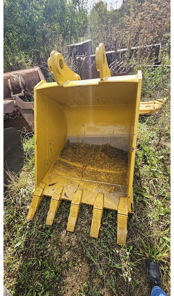 Komatsu PC200 - Cazo: foto 1 Komatsu PC200 - Cazo: foto 1