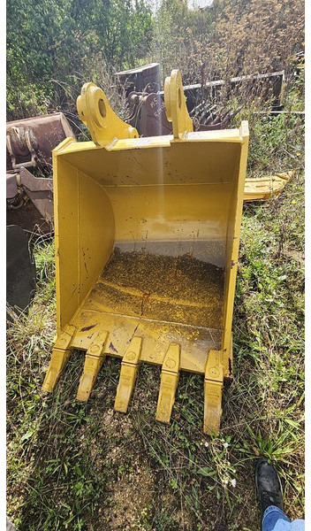 Komatsu PC200 - Cazo: foto 2 Komatsu PC200 - Cazo: foto 2