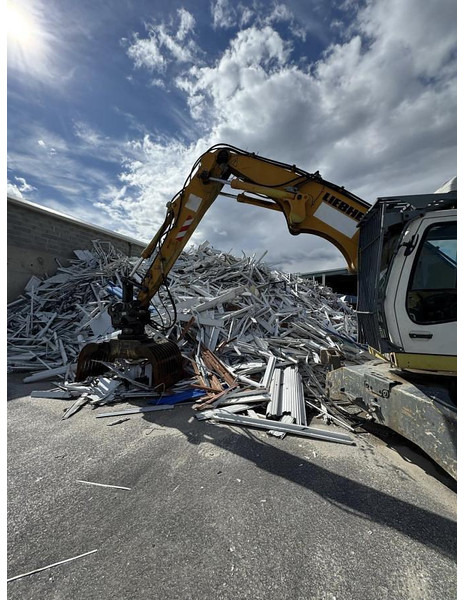 Liebherr A316 Li - Excavadora: foto 2 Liebherr A316 Li - Excavadora: foto 2