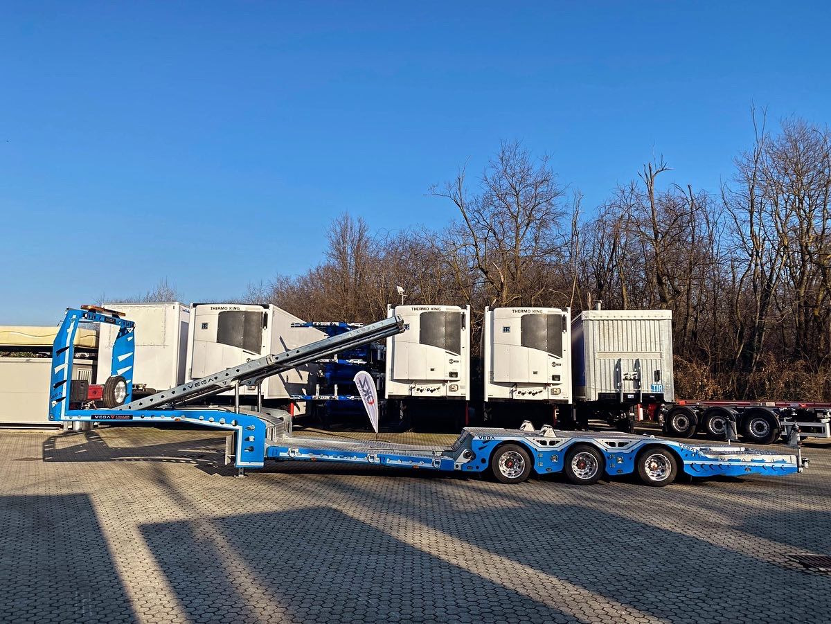PROMAX 3 AXLE TRUCK CARRIER - Semirremolque portavehículos: foto 5 PROMAX 3 AXLE TRUCK CARRIER - Semirremolque portavehículos: foto 5