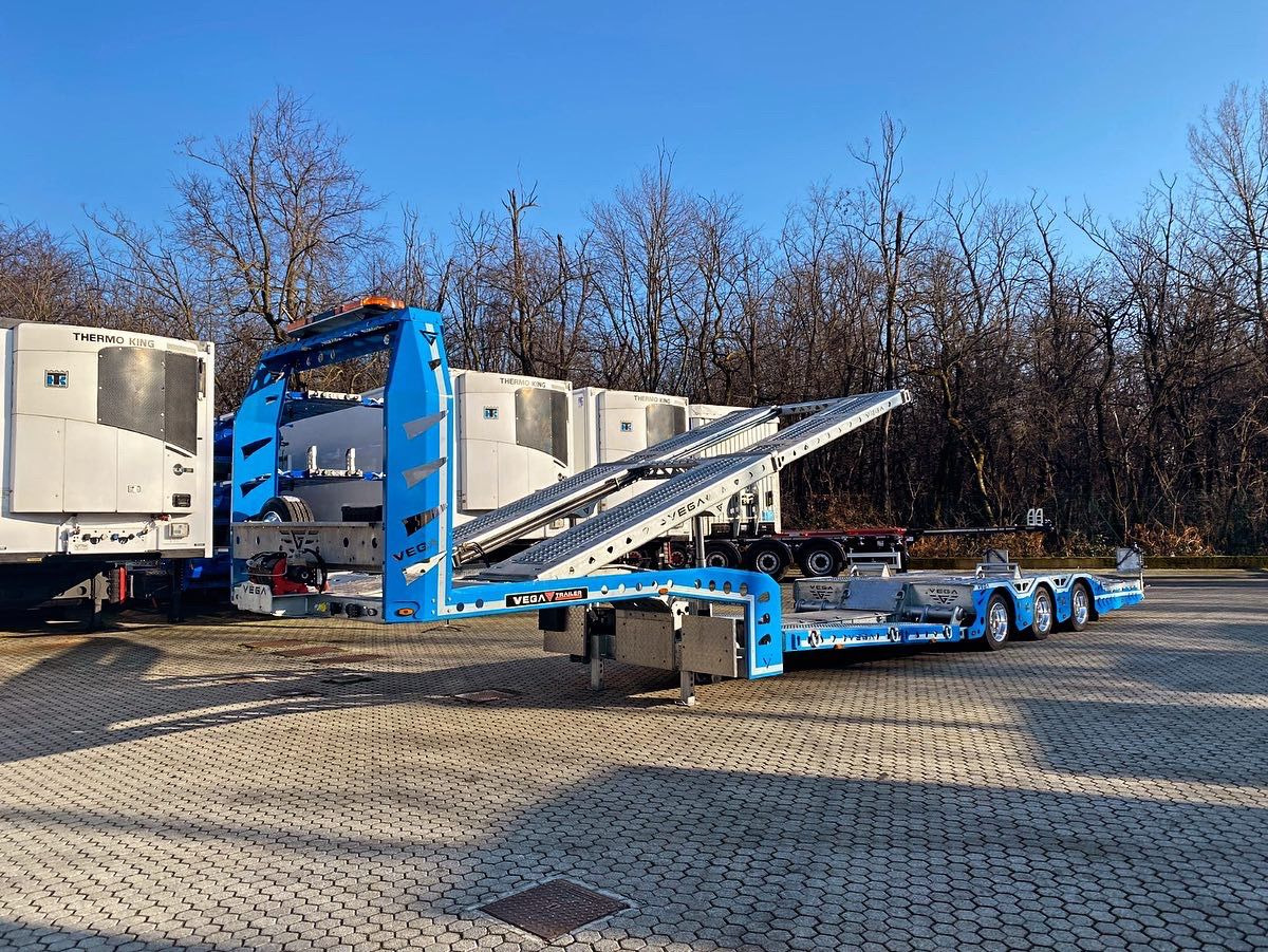 PROMAX 3 AXLE TRUCK CARRIER - Semirremolque portavehículos: foto 3 PROMAX 3 AXLE TRUCK CARRIER - Semirremolque portavehículos: foto 3