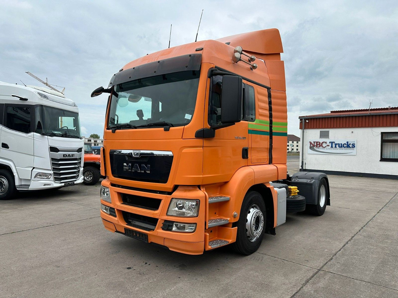MAN TGS 18.400 * RETARDER * ACC * KLIMA * NAVI * - Cabeza tractora: foto 1 MAN TGS 18.400 * RETARDER * ACC * KLIMA * NAVI * - Cabeza tractora: foto 1