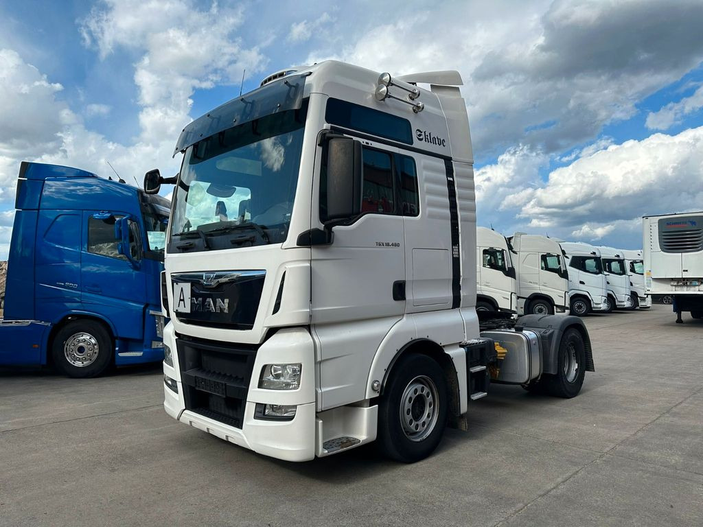 MAN TGX 18.480 * XXL * RETARDER * SCHUBBODEN * ACC * - Cabeza tractora: foto 4 MAN TGX 18.480 * XXL * RETARDER * SCHUBBODEN * ACC * - Cabeza tractora: foto 4
