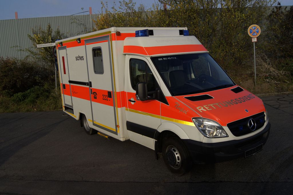Mercedes-Benz Sprinter 516 WAS - Ambulancia: foto 4 Mercedes-Benz Sprinter 516 WAS - Ambulancia: foto 4