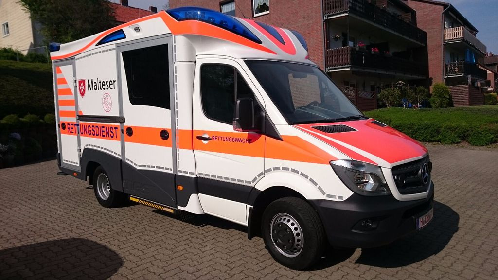 Mercedes-Benz Tigis Mod 2016 wie neu - Ambulancia: foto 2 Mercedes-Benz Tigis Mod 2016 wie neu - Ambulancia: foto 2