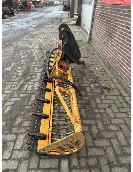 Maaikorf LMZ 3000 - Cazo: foto 4 Maaikorf LMZ 3000 - Cazo: foto 4