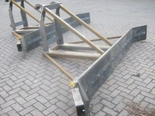 Nr. 2043 Sneeuw en Modderschuiven 2-5 mtr - Cuchilla quitanieves: foto 4 Nr. 2043 Sneeuw en Modderschuiven 2-5 mtr - Cuchilla quitanieves: foto 4