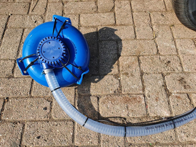 Zonnedrinkbak 900 L grootvee - Nieuw - Maquinaria ganadera: foto 4 Zonnedrinkbak 900 L grootvee - Nieuw - Maquinaria ganadera: foto 4