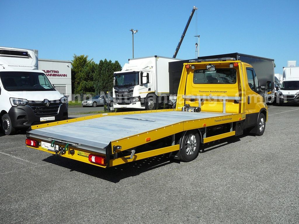 Iveco Daily 35S18 Autotransporter Aut. Luftfed. NAVI - Grua de remolque autos, Furgoneta: foto 4 Iveco Daily 35S18 Autotransporter Aut. Luftfed. NAVI - Grua de remolque autos, Furgoneta: foto 4