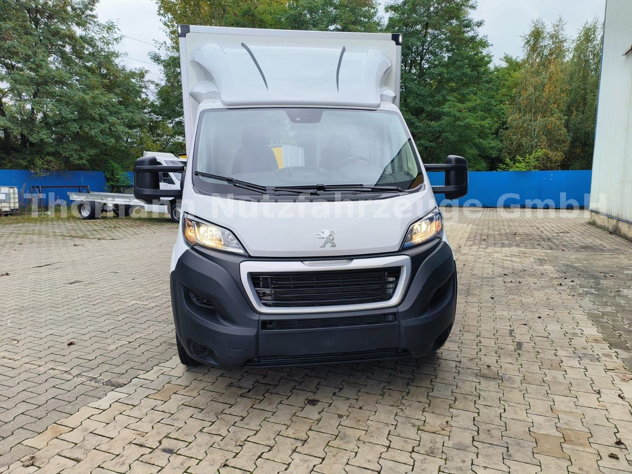 Peugeot Boxer Premium Koffer Extra Tief mit Klappe ! - Furgoneta caja cerrada: foto 4 Peugeot Boxer Premium Koffer Extra Tief mit Klappe ! - Furgoneta caja cerrada: foto 4