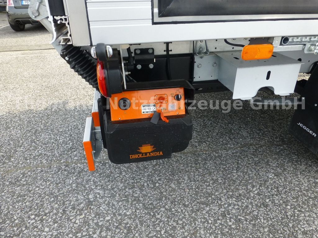 Furgoneta frigorifica nuevo Renault Master by Trucks Kühlkoffer LBW Xarios 300 GH Renault Master by Trucks Kühlkoffer LBW Xarios 300 GH: foto 12 Furgoneta frigorifica nuevo Renault Master by Trucks Kühlkoffer LBW Xarios 300 GH Renault Master by Trucks Kühlkoffer LBW Xarios 300 GH: foto 12