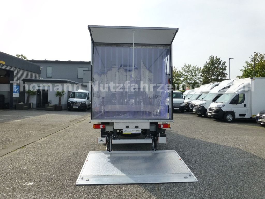 Foto del interior 1: Furgoneta frigorifica nuevo Renault Master by Trucks Kühlkoffer LBW Xarios 300 GH Renault Master by Trucks Kühlkoffer LBW Xarios 300 GH Foto del interior 1: Furgoneta frigorifica nuevo Renault Master by Trucks Kühlkoffer LBW Xarios 300 GH Renault Master by Trucks Kühlkoffer LBW Xarios 300 GH