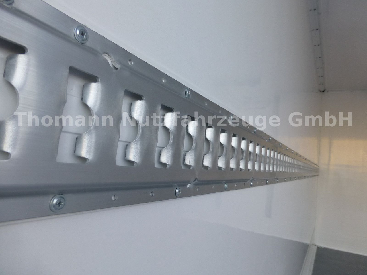 Furgoneta frigorifica Renault NEW Master Kühlkoffer Xarios 300 BÄR LBW: foto 13 Furgoneta frigorifica Renault NEW Master Kühlkoffer Xarios 300 BÄR LBW: foto 13