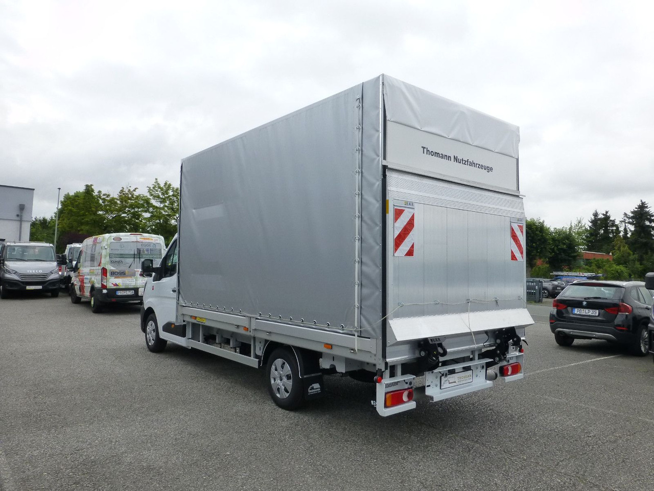 Renault NEW Master Pritsche Plane BÄR Ladebordwand - Furgoneta con lona: foto 5 Renault NEW Master Pritsche Plane BÄR Ladebordwand - Furgoneta con lona: foto 5