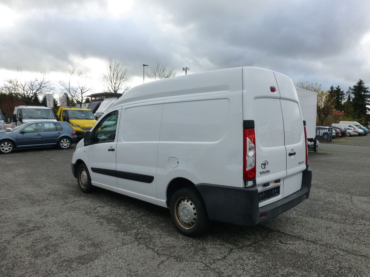 Toyota PROACE 2.0d L2H2 Klima Standheizung - Furgoneta pequeña: foto 4 Toyota PROACE 2.0d L2H2 Klima Standheizung - Furgoneta pequeña: foto 4