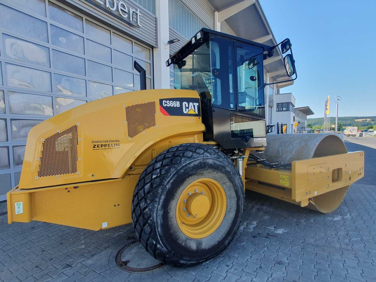 CAT CS66B Walzenzug / 2017 / nur 630h! / Klima - Compactador: foto 2 CAT CS66B Walzenzug / 2017 / nur 630h! / Klima - Compactador: foto 2
