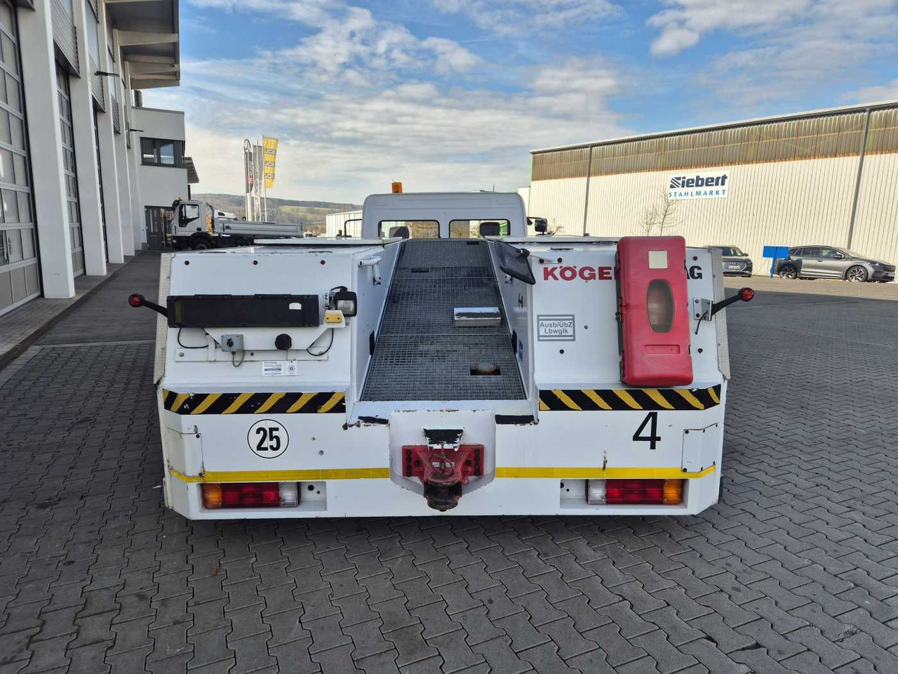 Camión Kamag TowBear TT35/22-280 Flugzeugschlepper: foto 7