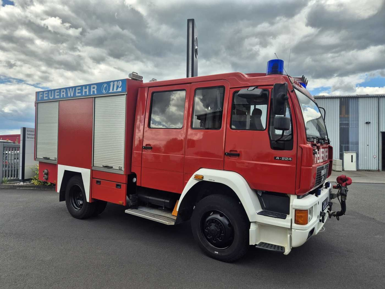 MAN 14.224 4x4 TLF 16/29 Tanklöschfahrzeug Feuerwehr - Camión: foto 4 MAN 14.224 4x4 TLF 16/29 Tanklöschfahrzeug Feuerwehr - Camión: foto 4