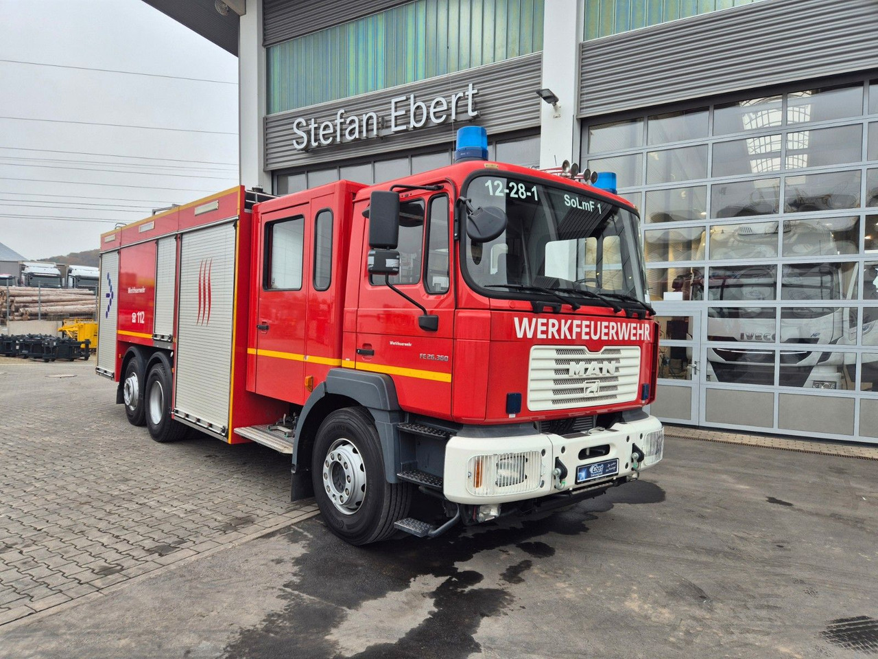 MAN FE 26.360 FNLC/L Feuerwehr Löschfahrzeug - Camión: foto 2 MAN FE 26.360 FNLC/L Feuerwehr Löschfahrzeug - Camión: foto 2