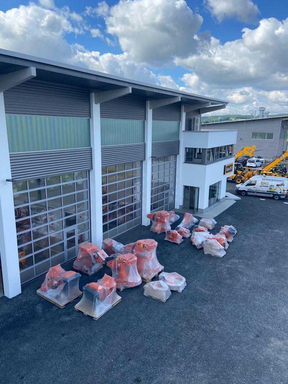 Westtech W600 W820 W1000 W1350 W1800 Spaltzange Westtech W600 W820 W1000 W1350 W1800 Spaltzange - Implemento para Maquinaria forestal: foto 2 Westtech W600 W820 W1000 W1350 W1800 Spaltzange Westtech W600 W820 W1000 W1350 W1800 Spaltzange - Implemento para Maquinaria forestal: foto 2