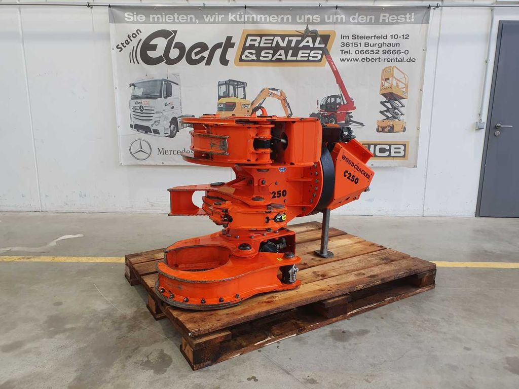 Westtech Woodcracker C250 / Tiltator / Sammler Westtech Woodcracker C250 / Tiltator / Sammler - Implemento: foto 1 Westtech Woodcracker C250 / Tiltator / Sammler Westtech Woodcracker C250 / Tiltator / Sammler - Implemento: foto 1
