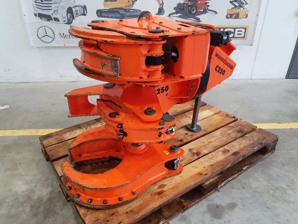Westtech Woodcracker C250 / Tiltator / Sammler Westtech Woodcracker C250 / Tiltator / Sammler - Implemento: foto 3 Westtech Woodcracker C250 / Tiltator / Sammler Westtech Woodcracker C250 / Tiltator / Sammler - Implemento: foto 3