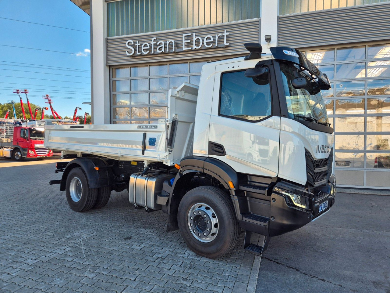 Iveco AD200X46 HR OFF Meiller 3-S.-Kipper *MirrorCam* - Camión volquete: foto 5 Iveco AD200X46 HR OFF Meiller 3-S.-Kipper *MirrorCam* - Camión volquete: foto 5
