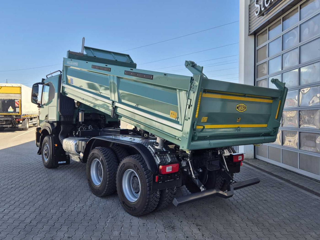 Iveco AT300X48Z HR OFF 6x4 Meiller-Kipper + Bordmatik - Camión volquete: foto 4 Iveco AT300X48Z HR OFF 6x4 Meiller-Kipper + Bordmatik - Camión volquete: foto 4
