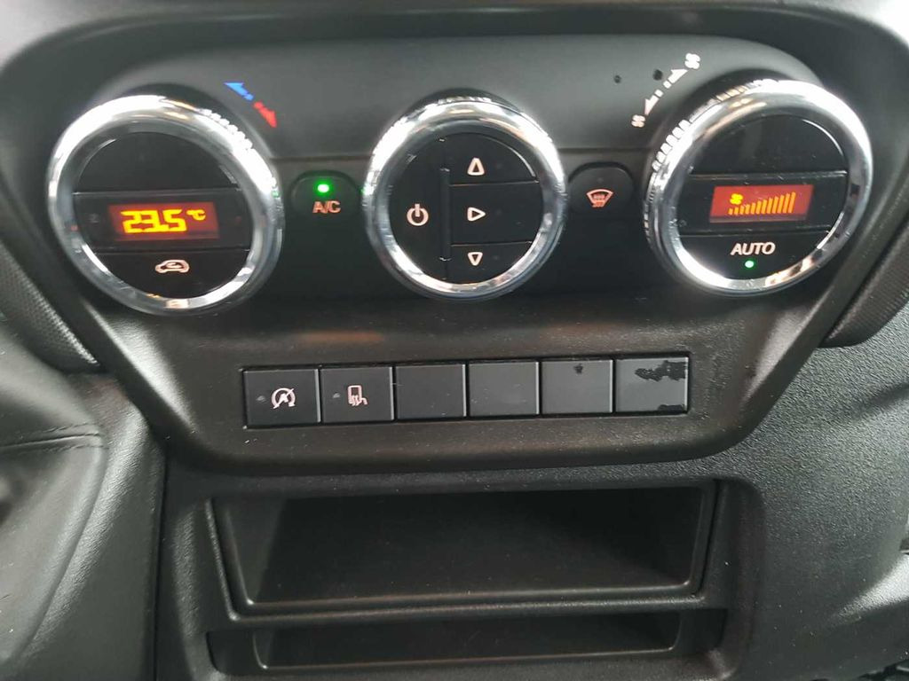 Furgón Iveco Daily 35 S 16 V *Klima*L4.100mm*: foto 15