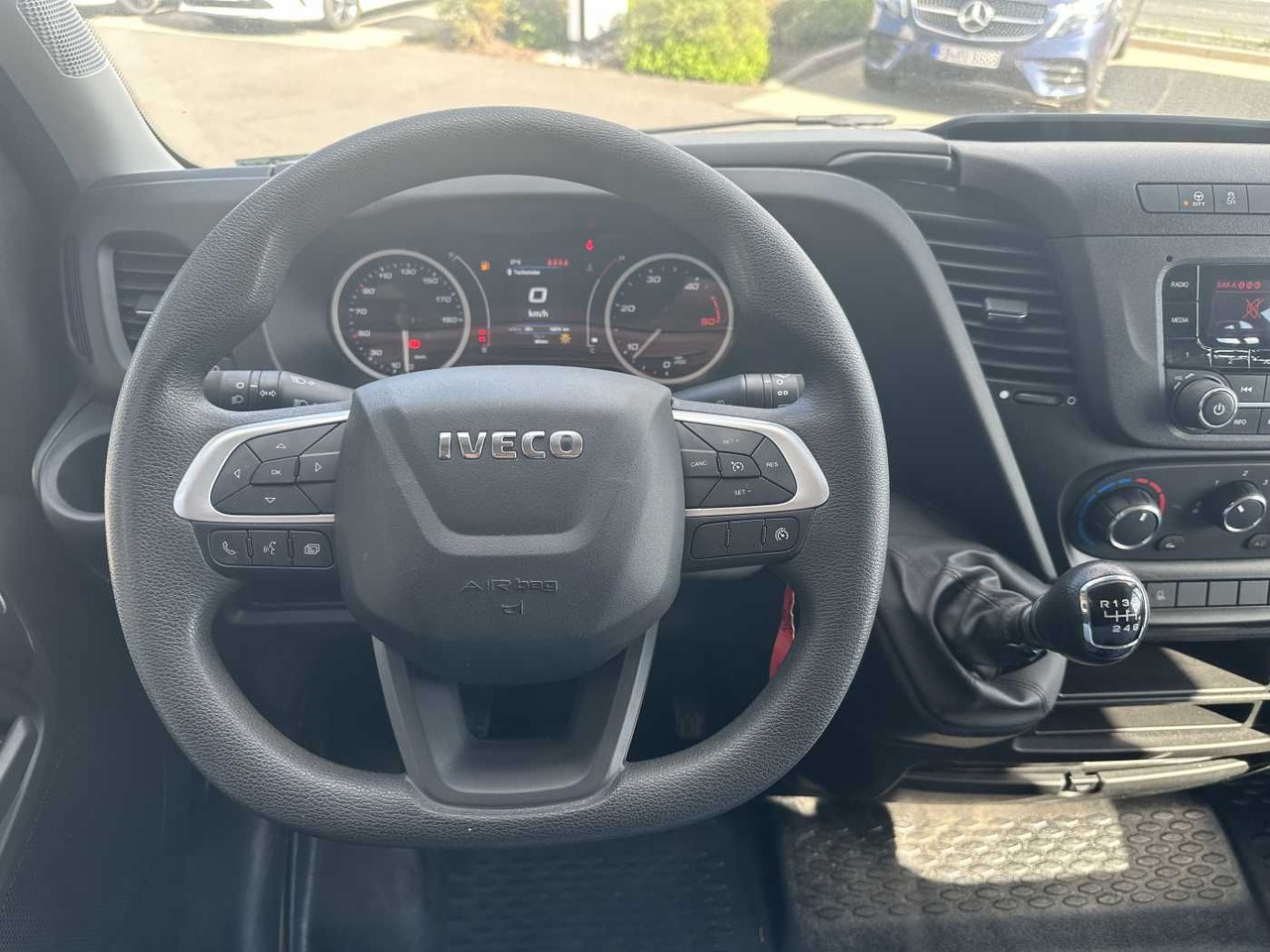 Furgoneta con lona Iveco Daily 35S14 Pritsche+Plane *AHK*Ladekran*7-Sitze: foto 11