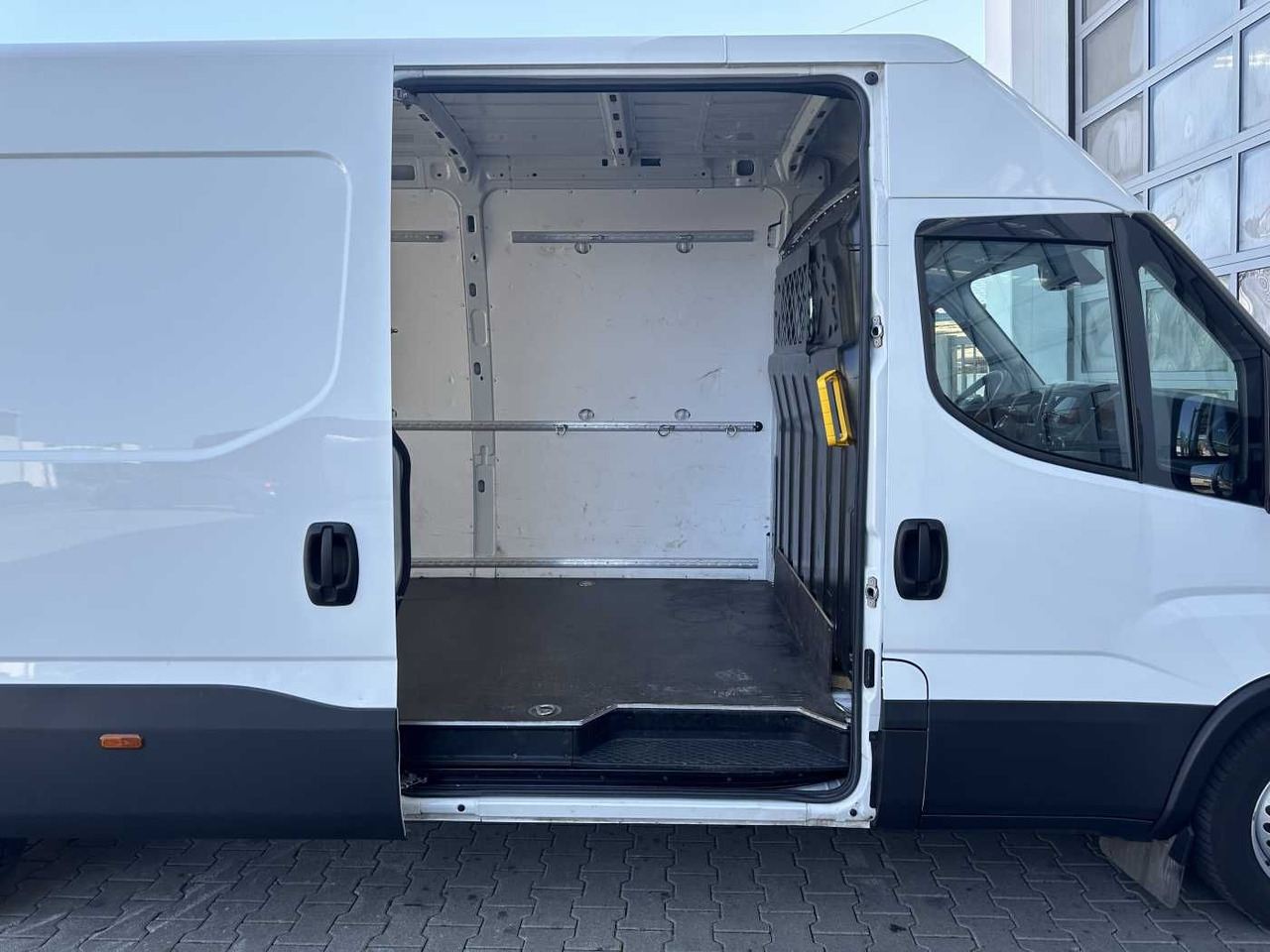 Iveco Daily 35S16 A8 *Klima*Radstand4.100mm* - Furgón: foto 5 Iveco Daily 35S16 A8 *Klima*Radstand4.100mm* - Furgón: foto 5