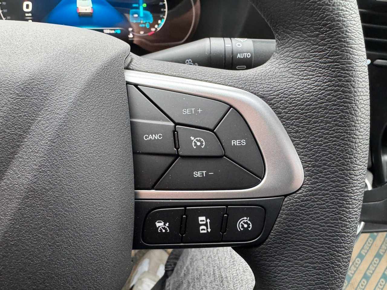 Furgón Iveco Daily 35S18HA8 3.0L *R3.520mm*AHK*2xSchiebetür*: foto 16