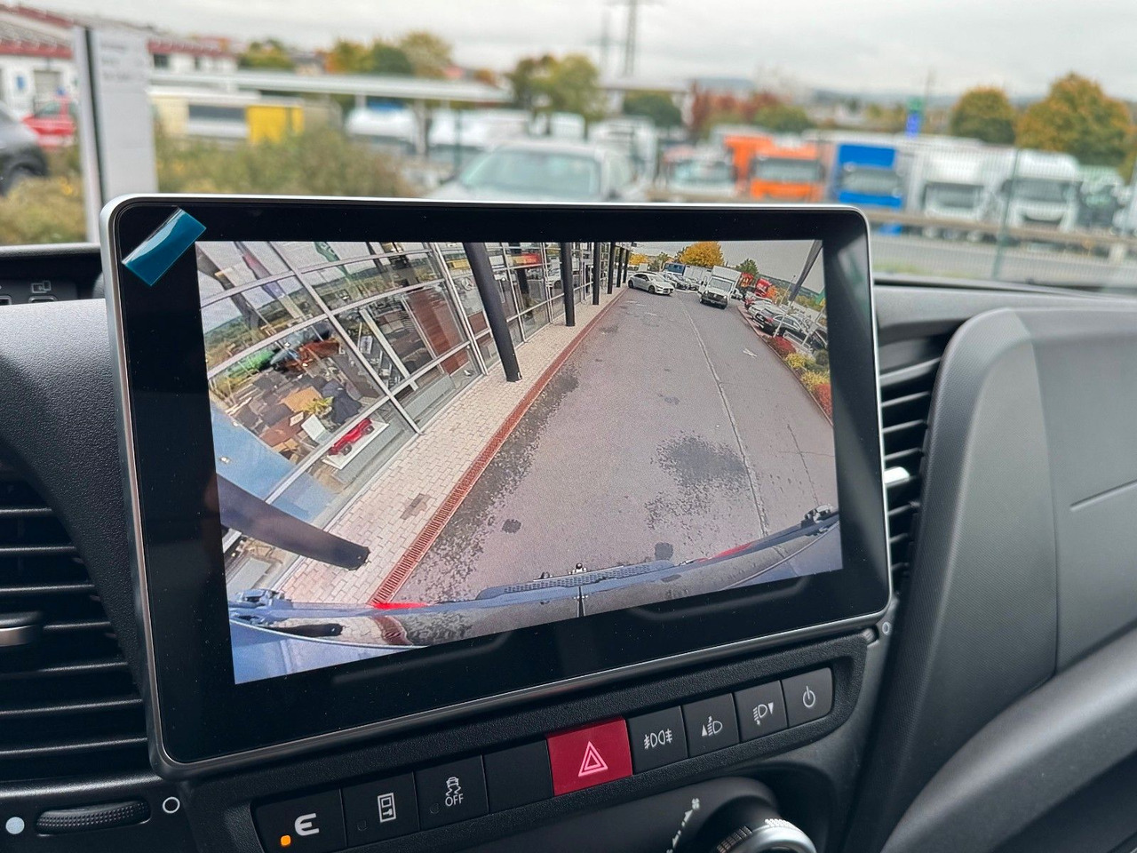 Furgón Iveco Daily 35S18HA8 3.0L *R3.520mm*AHK*2xSchiebetür*: foto 18