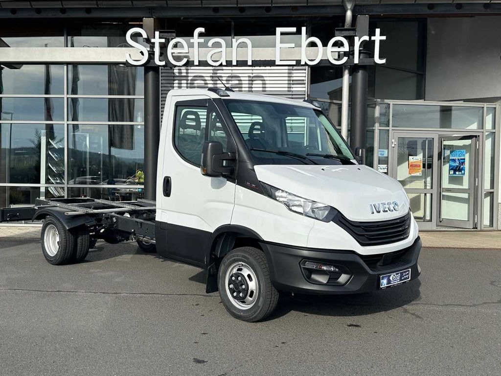 Iveco Daily 50C18 3.0L *R3750mm*Navi*Klima* 3x - Camión chasis: foto 1 Iveco Daily 50C18 3.0L *R3750mm*Navi*Klima* 3x - Camión chasis: foto 1