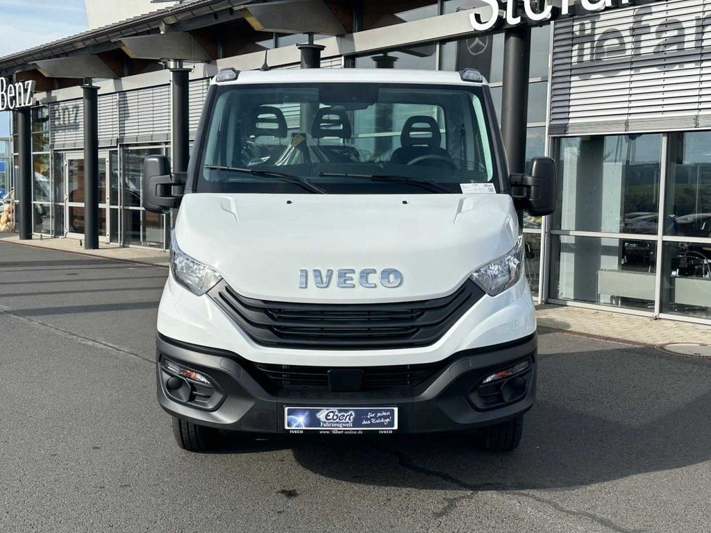 Iveco Daily 50C18 3.0L *R3750mm*Navi*Klima* 3x - Camión chasis: foto 2 Iveco Daily 50C18 3.0L *R3750mm*Navi*Klima* 3x - Camión chasis: foto 2
