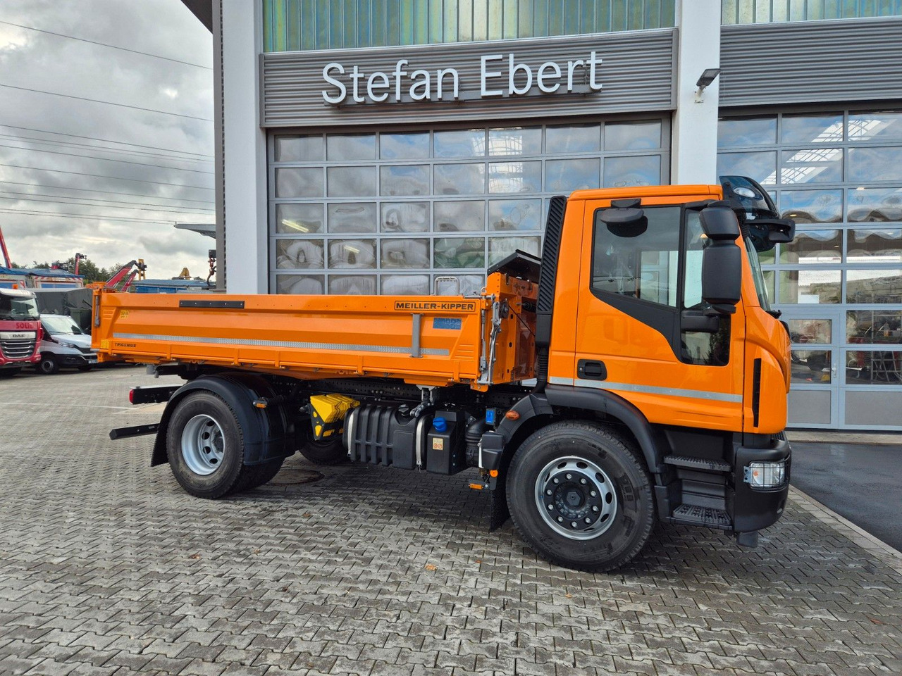 Camión volquete Iveco Eurocargo ML180E32K 4x2 Meiller AHK: foto 6 Camión volquete Iveco Eurocargo ML180E32K 4x2 Meiller AHK: foto 6