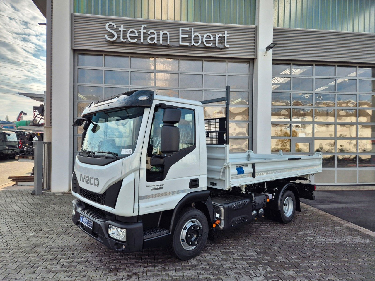 Iveco Eurocargo ML80E21 Meiller 2x AHK 3 Sitze Klima - Furgoneta basculante: foto 4 Iveco Eurocargo ML80E21 Meiller 2x AHK 3 Sitze Klima - Furgoneta basculante: foto 4