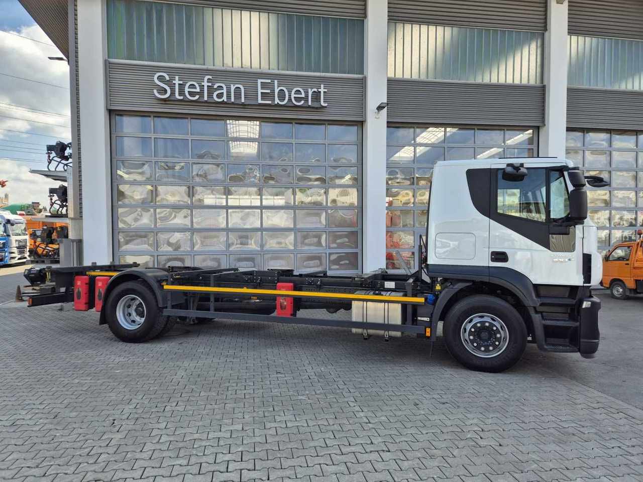 Camión portacontenedore/ Intercambiable Iveco Stralis AT190S31/P BDF Klima Standh. AHK Bett: foto 6