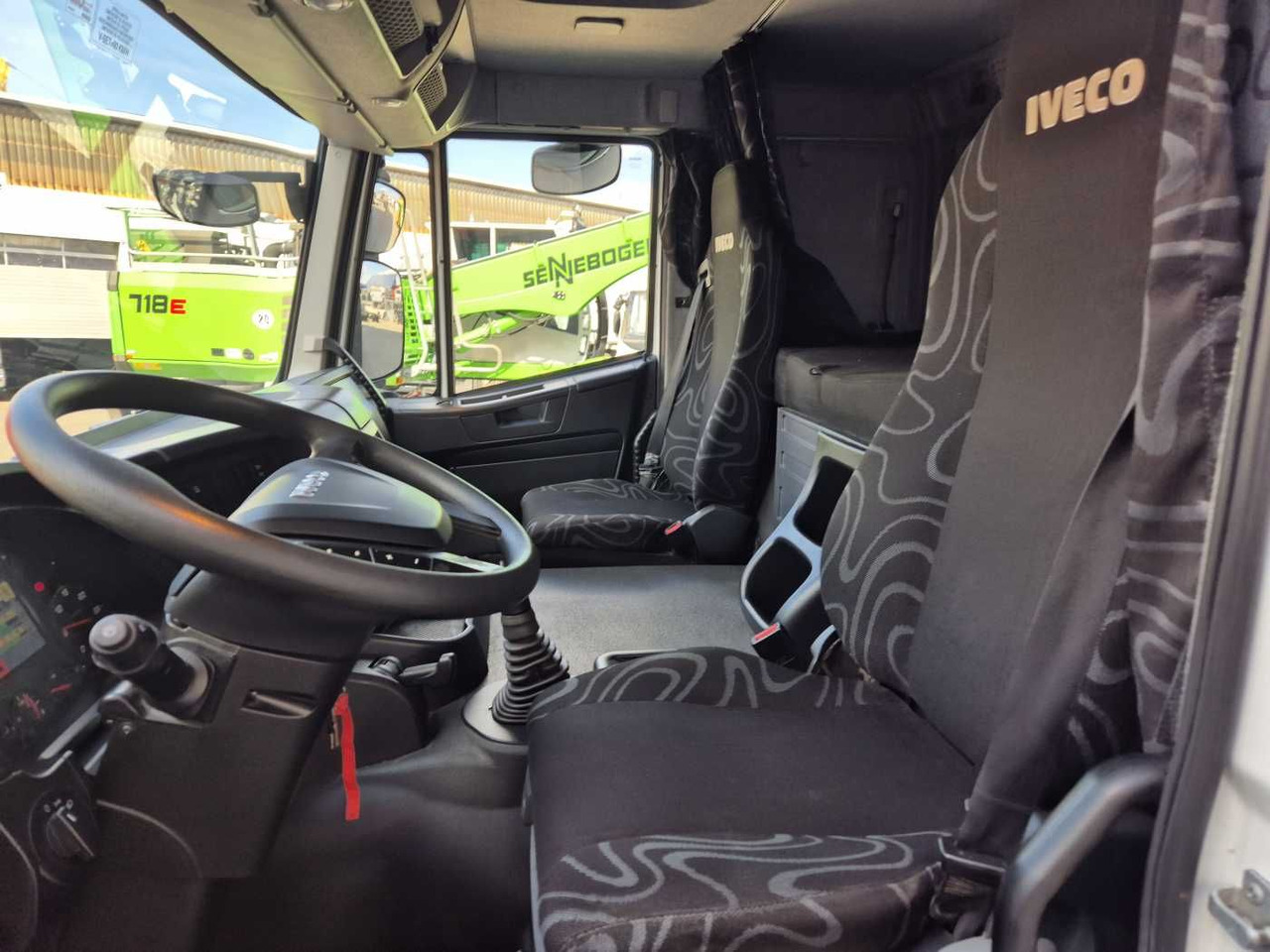Camión portacontenedore/ Intercambiable Iveco Stralis AT190S31/P BDF Klima Standh. AHK Bett: foto 11