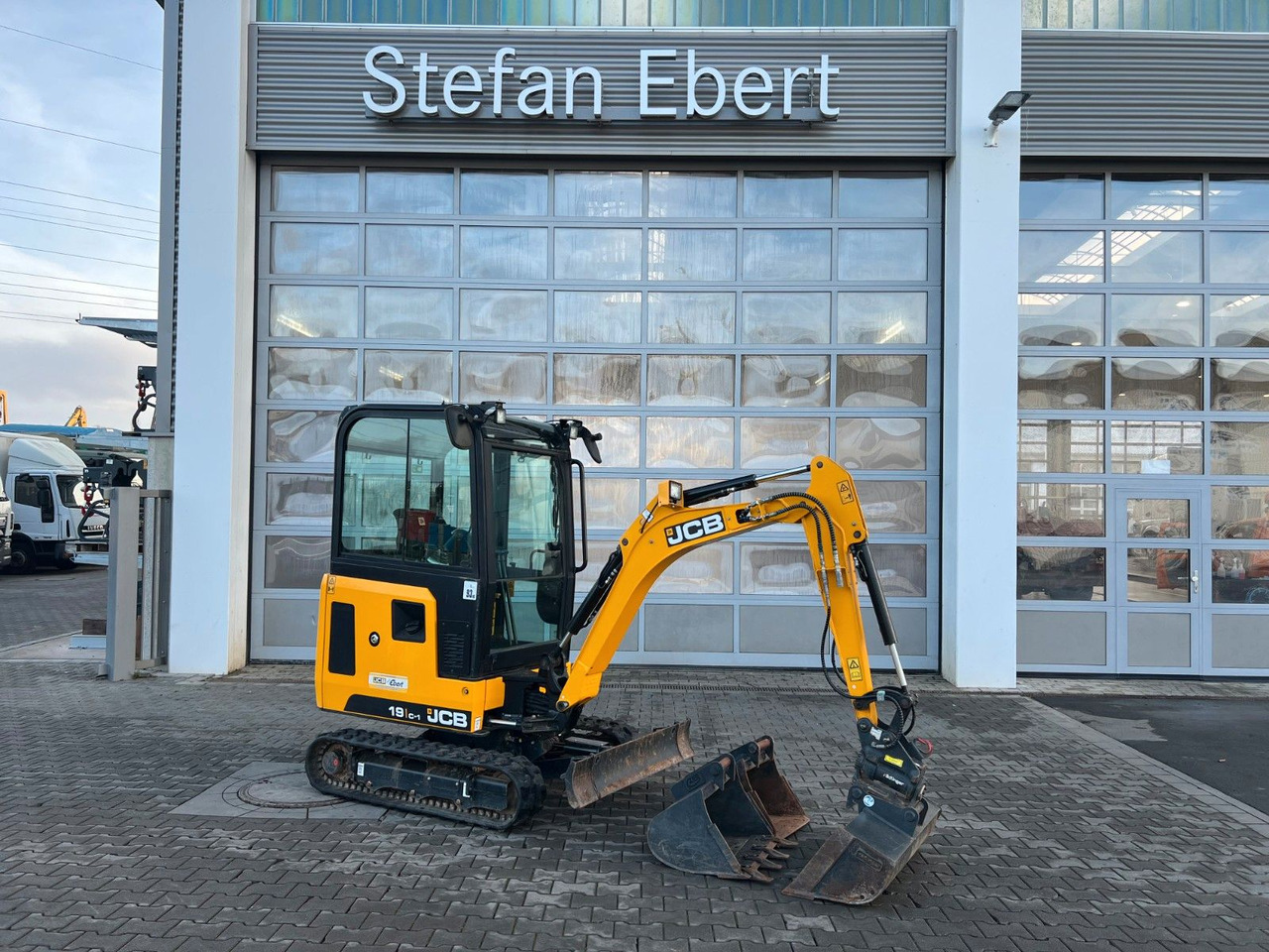 JCB 19C-1 / nur 504h! / Powertilt / 2022 - Miniexcavadora: foto 1 JCB 19C-1 / nur 504h! / Powertilt / 2022 - Miniexcavadora: foto 1