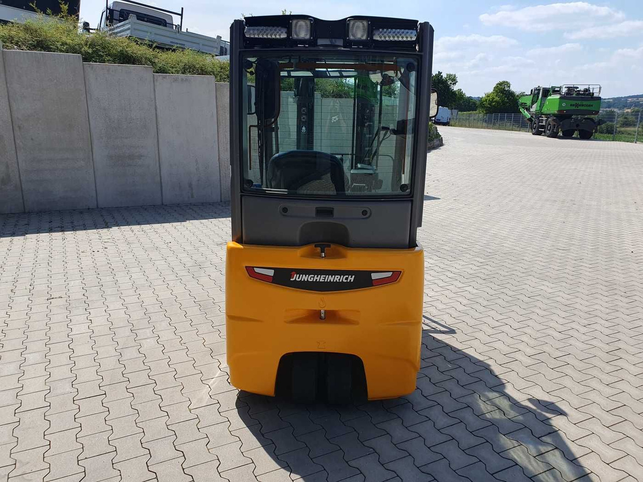 Jungheinrich EFG 215 / Triplex 4.25m / SS / nur 1.680h / 2021 - Carretilla elevadora eléctrica: foto 4 Jungheinrich EFG 215 / Triplex 4.25m / SS / nur 1.680h / 2021 - Carretilla elevadora eléctrica: foto 4