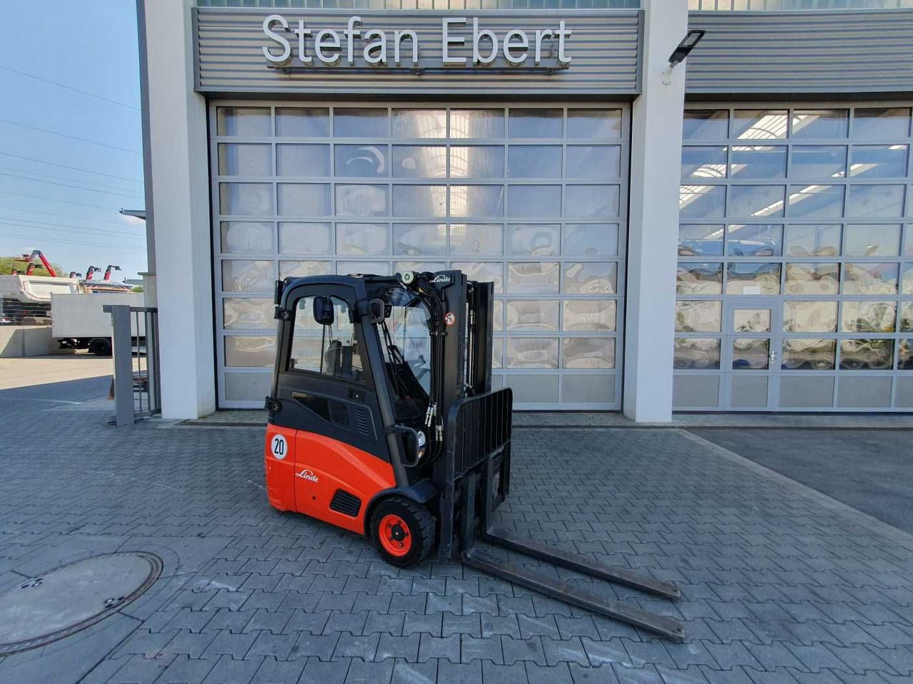Linde E14 - 01 / Triplex: 4.10m! / SS / nur 1.003h! - Carretilla elevadora eléctrica: foto 1 Linde E14 - 01 / Triplex: 4.10m! / SS / nur 1.003h! - Carretilla elevadora eléctrica: foto 1