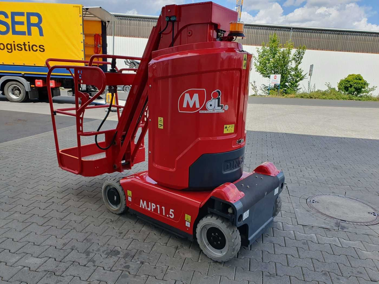 Magni MJP11.5 / Mastbühne / 11,2m! / nur 49h! - Camión con plataforma elevadora: foto 5 Magni MJP11.5 / Mastbühne / 11,2m! / nur 49h! - Camión con plataforma elevadora: foto 5