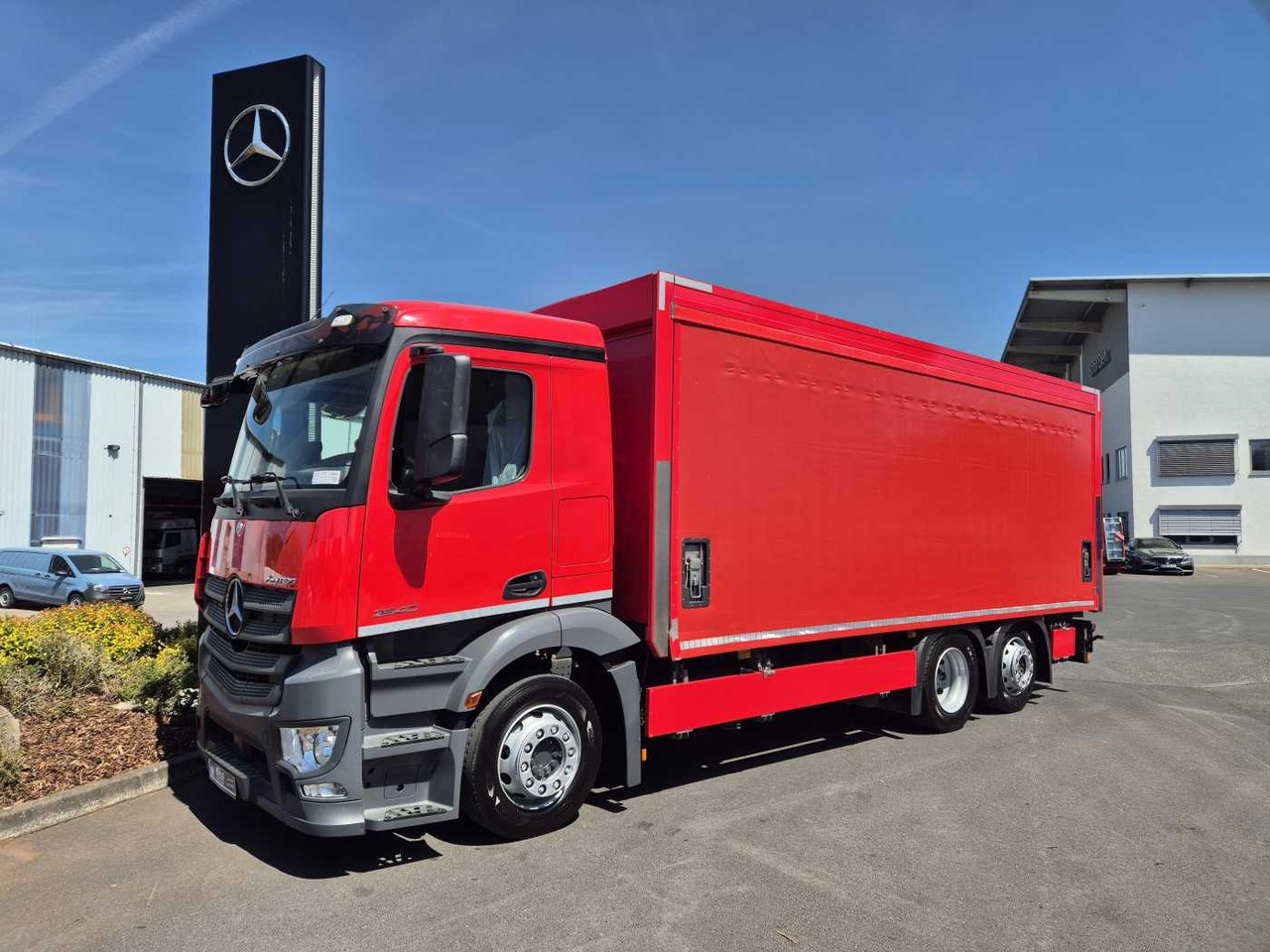 Mercedes-Benz Antos 2540 LnR 6x2 LBW Schiebeplanen AHK - Camión transporte de bebidas: foto 2 Mercedes-Benz Antos 2540 LnR 6x2 LBW Schiebeplanen AHK - Camión transporte de bebidas: foto 2
