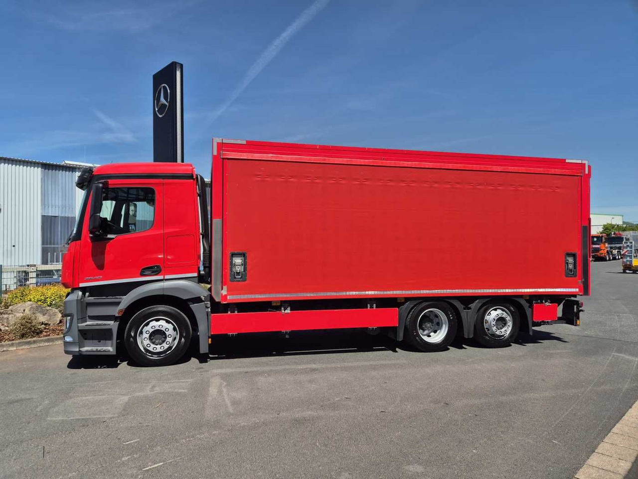 Mercedes-Benz Antos 2540 LnR 6x2 LBW Schiebeplanen AHK - Camión lona: foto 4 Mercedes-Benz Antos 2540 LnR 6x2 LBW Schiebeplanen AHK - Camión lona: foto 4